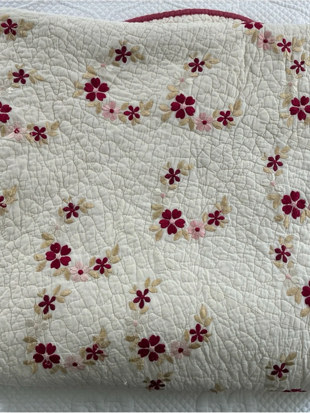 Sunham Home Fashions Full Queen Quilt Cream White Red Floral Embroidered Vine